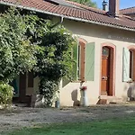 Domaine Agricole De Labarthe Bed & Breakfast Leguevin